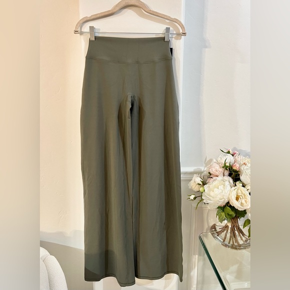 NWT Oner Active SoftMotion Straight Leg Leggings Size Small - Picture 5 of 13